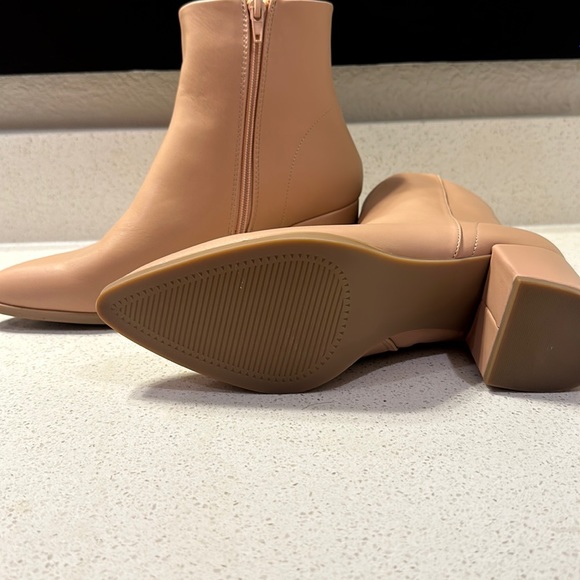 Ankle boots cream - never been used - Picture 2 of 5